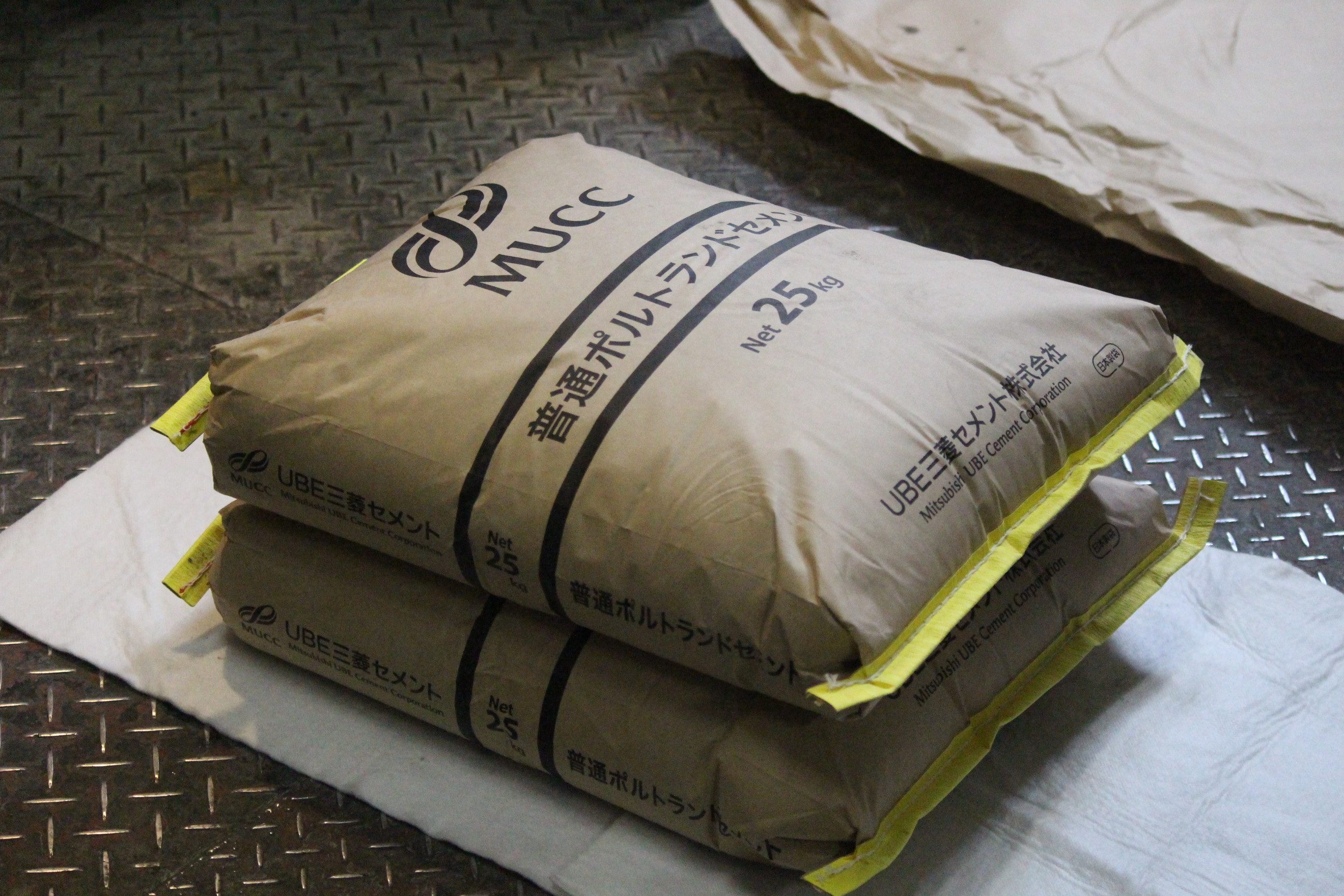 UBE三菱セメント特約店